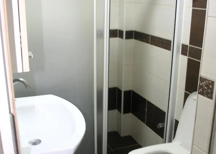 Hotel Yeni Kosk Esra 2*